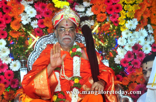Gokarna Parthagali Mutt Swamiji holds Digvijaya Mahotsava